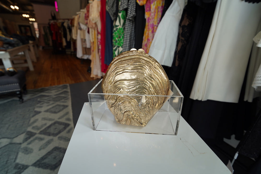SIMKHAI Cove Shell Clutch