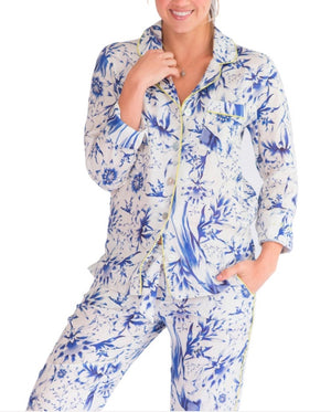 
            
                Load image into Gallery viewer, THE LAZY POET EMMA LINEN TROPICAL PARADISE BLUE PAJAMA SET
            
        